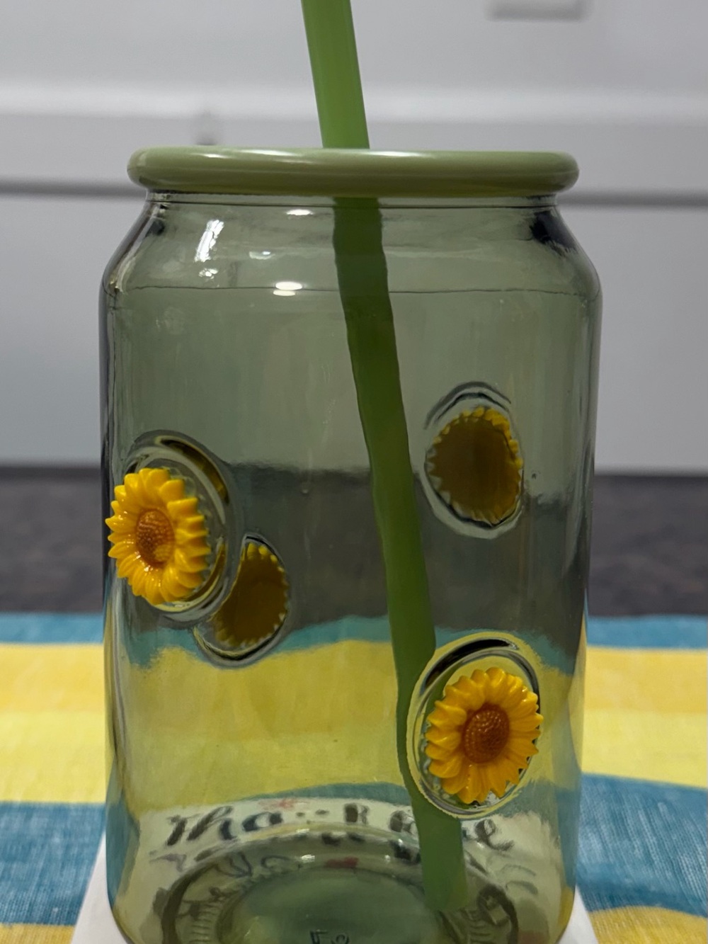 Glass Sunflower Tumbler with Green Lid & Straw